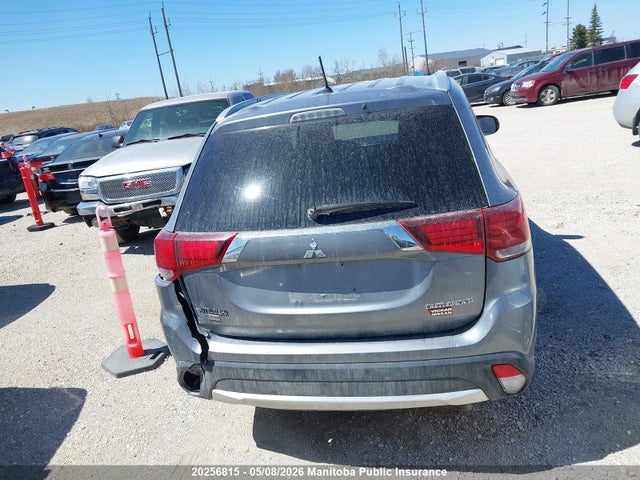 JA4JZ3AX0GZ604011 Mitsubishi Outlander Se