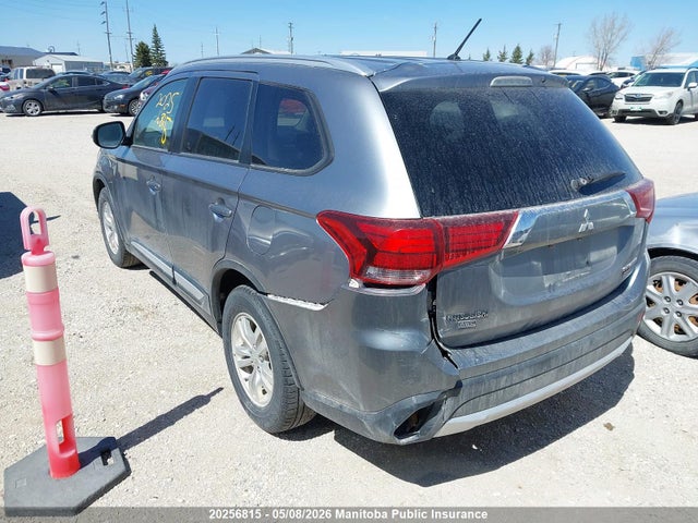 JA4JZ3AX0GZ604011 Mitsubishi Outlander Se