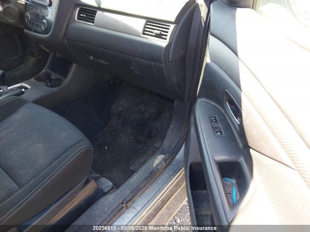 JA4JZ3AX0GZ604011 Mitsubishi Outlander Se