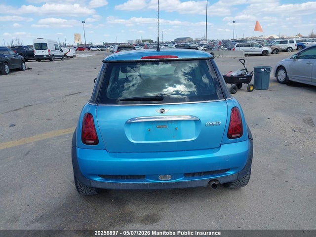 2004 Mini Cooper მანქანა იყიდება აუქციონზე, vin: WMWRC33404TJ53025, აუქციონის ნომერი: 20256897