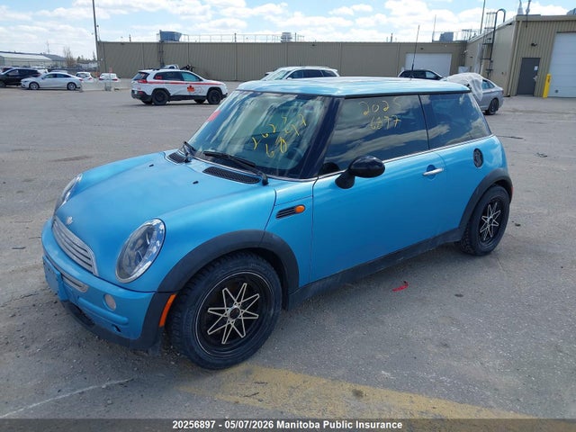 2004 Mini Cooper მანქანა იყიდება აუქციონზე, vin: WMWRC33404TJ53025, აუქციონის ნომერი: 20256897