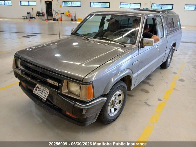20256909 :رقم المزاد ، JM2UF3133K0805869 vin ، 1989 Mazda B2200 Cab Plus مزاد بيع