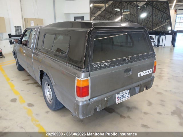 20256909 :رقم المزاد ، JM2UF3133K0805869 vin ، 1989 Mazda B2200 Cab Plus مزاد بيع