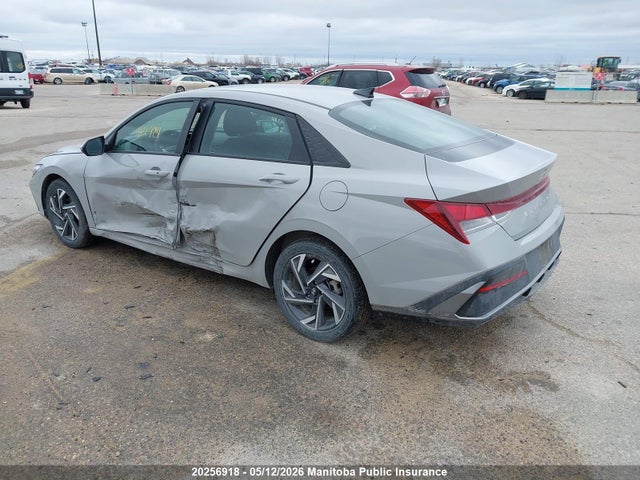 2025 Hyundai Elantra Preferred მანქანა იყიდება აუქციონზე, vin: KMHLM4DG5SU011132, აუქციონის ნომერი: 20256918