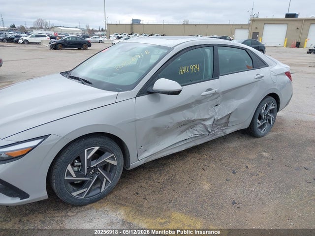 2025 Hyundai Elantra Preferred მანქანა იყიდება აუქციონზე, vin: KMHLM4DG5SU011132, აუქციონის ნომერი: 20256918