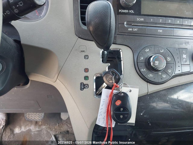 20256925 :رقم المزاد ، 5TDZK3DC9BS049866 vin ، 2011 Toyota Sienna V6 مزاد بيع
