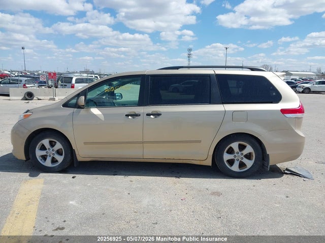 20256925 :رقم المزاد ، 5TDZK3DC9BS049866 vin ، 2011 Toyota Sienna V6 مزاد بيع