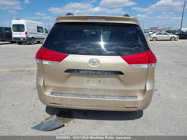 20256925 :رقم المزاد ، 5TDZK3DC9BS049866 vin ، 2011 Toyota Sienna V6 مزاد بيع