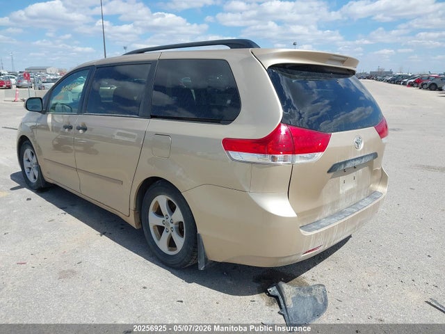 20256925 :رقم المزاد ، 5TDZK3DC9BS049866 vin ، 2011 Toyota Sienna V6 مزاد بيع
