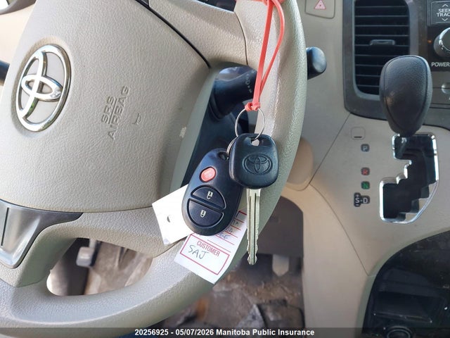 20256925 :رقم المزاد ، 5TDZK3DC9BS049866 vin ، 2011 Toyota Sienna V6 مزاد بيع