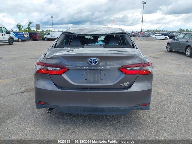 2022 Toyota Camry Le Hybrid მანქანა იყიდება აუქციონზე, vin: 4T1C31AK2NU592264, აუქციონის ნომერი: 20256931