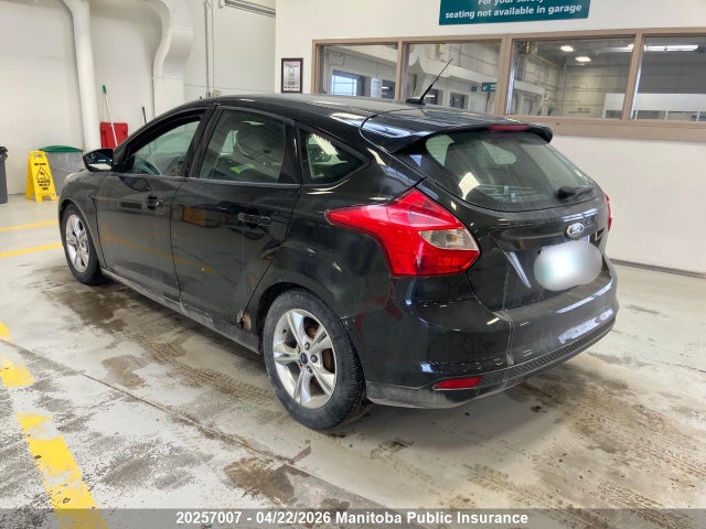 1FADP3K21EL290256 Ford FOCUS SE