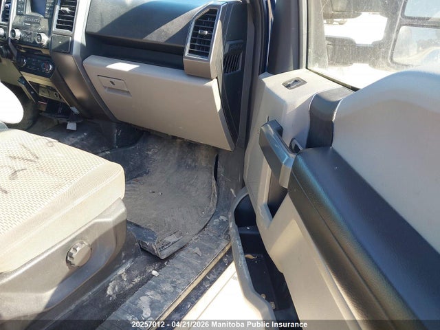 20257012 :رقم المزاد ، 1FTFW1EF8HKD65098 vin ، 2017 Ford F150 Xlt Supercrew مزاد بيع