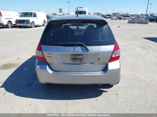 Продажа на аукционе авто 2008 Honda Fit Lx, vin: JHMGD384X8S811542, номер лота: 20257053
