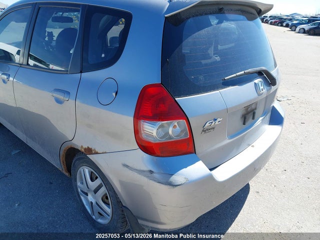 Продажа на аукционе авто 2008 Honda Fit Lx, vin: JHMGD384X8S811542, номер лота: 20257053