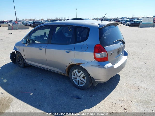 Продажа на аукционе авто 2008 Honda Fit Lx, vin: JHMGD384X8S811542, номер лота: 20257053