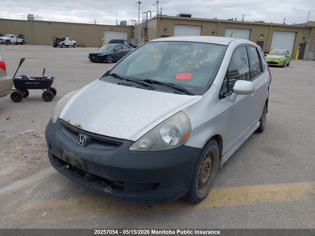Продажа на аукционе авто 2007 Honda Fit Sport, vin: JHMGD38657S809875, номер лота: 20257054