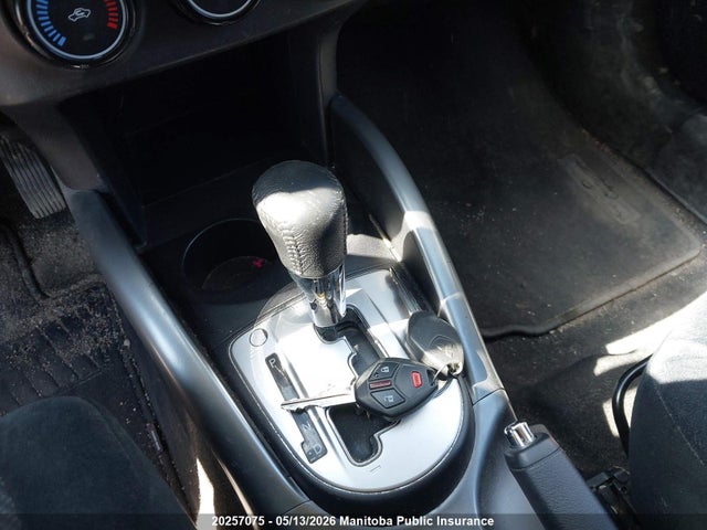 20257075 :رقم المزاد ، JA4AS2AW2AZ605822 vin ، 2010 Mitsubishi Outlander Es مزاد بيع
