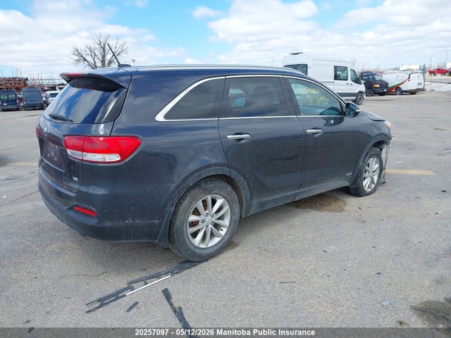 5XYPGDA31JG380911 KIA SORENTO LX