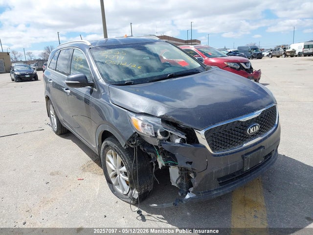 5XYPGDA31JG380911 KIA SORENTO LX