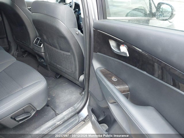 5XYPGDA31JG380911 KIA SORENTO LX