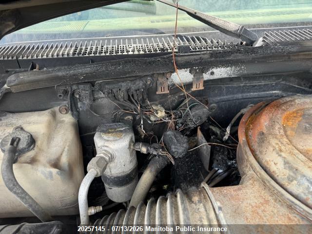 20257145 :رقم المزاد ، 2GTHK39N4N1529637 vin ، 1992 Gmc K/v 3500 4+cab مزاد بيع
