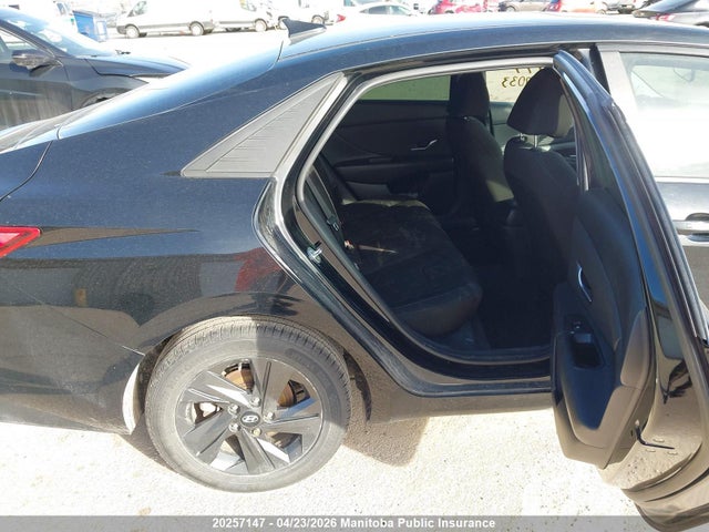 KMHLM4AG4MU077033 Hyundai Elantra Preferred