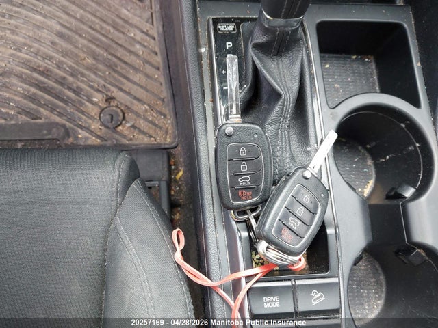 KM8J3CA48JU777417 Hyundai Tucson
