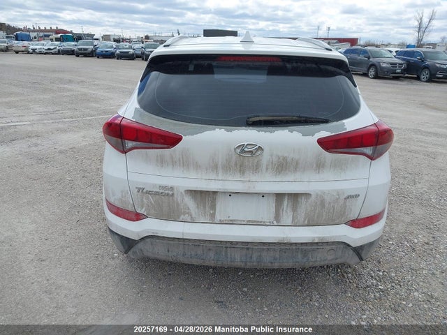 KM8J3CA48JU777417 Hyundai Tucson