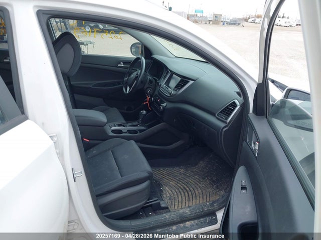KM8J3CA48JU777417 Hyundai Tucson