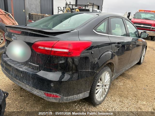 1FADP3J22HL265713 Ford Focus Titanium