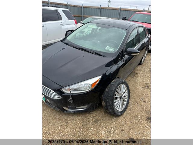 1FADP3J22HL265713 Ford Focus Titanium