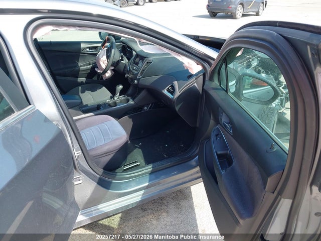 20257217 :رقم المزاد ، 1G1BE5SM6K7136725 vin ، 2019 Chevrolet Cruze Lt Turbo مزاد بيع