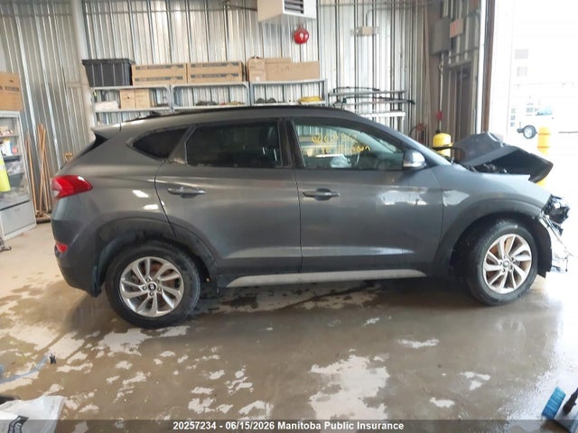 KM8J3CA4XJU624862 Hyundai Tucson