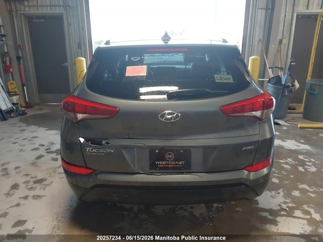 KM8J3CA4XJU624862 Hyundai Tucson