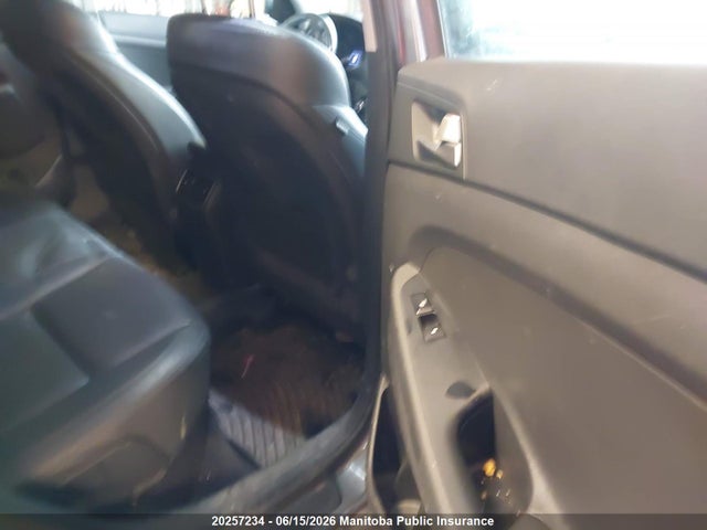 KM8J3CA4XJU624862 Hyundai Tucson