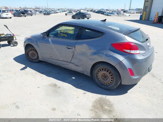 KMHTC6AD4GU301961 Hyundai Veloster
