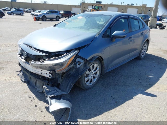 20257257 :رقم المزاد ، 5YFBPMBE8MP219370 vin ، 2021 Toyota Corolla Le مزاد بيع