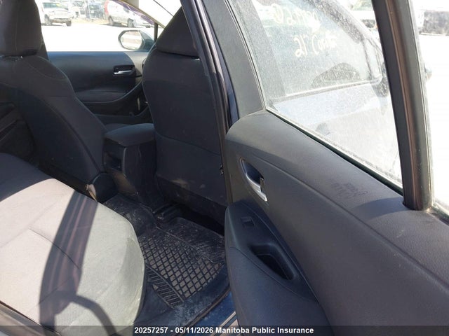 20257257 :رقم المزاد ، 5YFBPMBE8MP219370 vin ، 2021 Toyota Corolla Le مزاد بيع