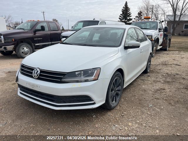 2017 Volkswagen Jetta 1.4 Tsi მანქანა იყიდება აუქციონზე, vin: 3VWDB7AJ4HM352158, აუქციონის ნომერი: 20257331