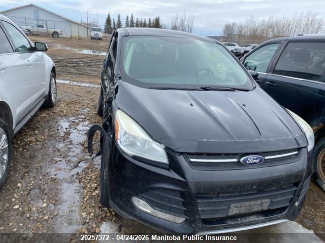 1FMCU9GX5EUD27773 Ford ESCAPE SE
