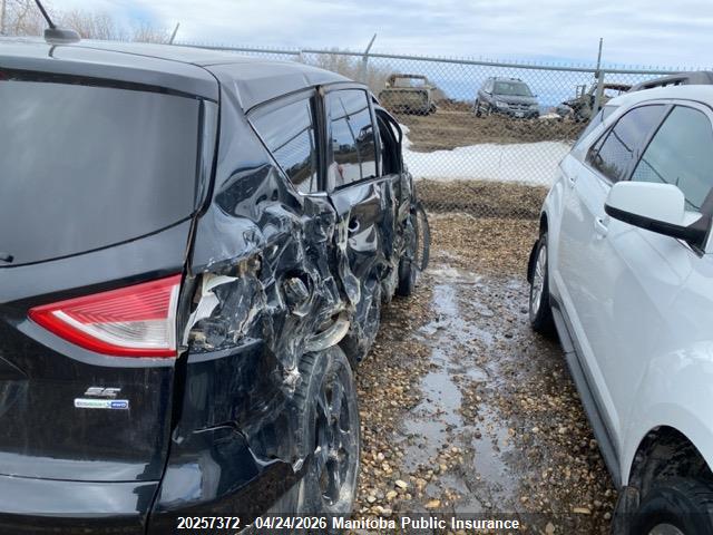 1FMCU9GX5EUD27773 Ford ESCAPE SE