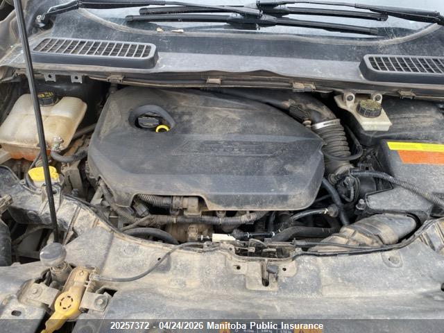 1FMCU9GX5EUD27773 Ford ESCAPE SE