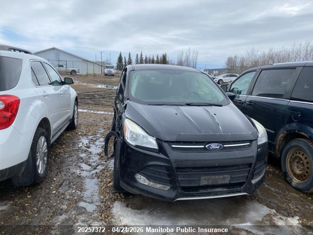 1FMCU9GX5EUD27773 Ford ESCAPE SE
