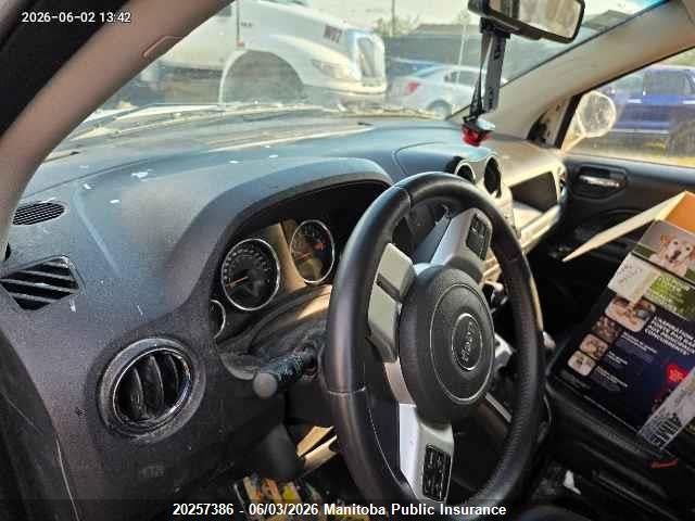 20257386 :رقم المزاد ، 1C4NJDABXFD170071 vin ، 2015 Jeep Compass Sport مزاد بيع