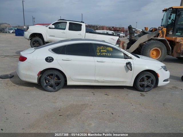 Продажа на аукционе авто 2015 Chrysler 200 Lx, vin: 1C3CCCFB8FN639421, номер лота: 20257388