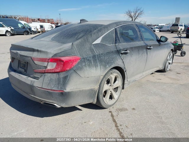 1HGCV1F91JA806873 Honda Accord Touring
