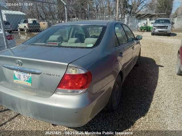 2005 Toyota Camry Le მანქანა იყიდება აუქციონზე, vin: 4T1BE32K05U568626, აუქციონის ნომერი: 20257425