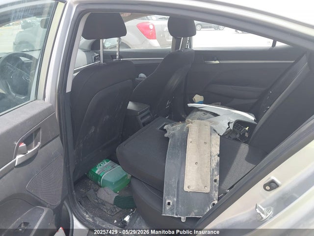 20257429 :رقم المزاد ، KMHD74LF3LU933162 vin ، 2020 Hyundai Elantra Essential مزاد بيع