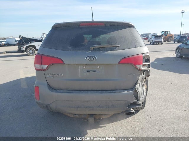 5XYKUDA78FG600042 KIA Sorento Ex V6